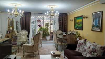 خرید آپارتمان حکیمیه ۱۱۰ متری ۲ خوابه  ۲۹ ساله  - طبقه: اول - - 8035829