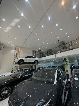رهن کامل مغازه  نیاوران ۵۵۰ متری ۳ ساله  - طبقه: همکف - - 8037641