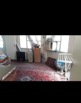 خرید آپارتمان بهارستان ۸۶ متری ۲ خوابه  [قدیمی] - طبقه: اول - - 8013872