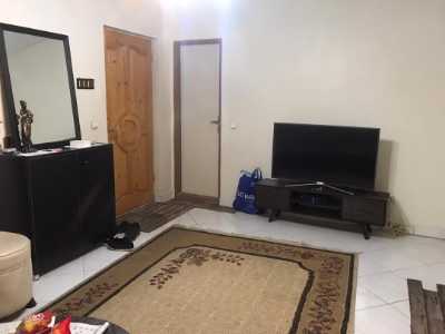 رهن و اجاره آپارتمان بلوار فردوس شرق ۶۰ متری ۱ خوابه  ۲۰ ساله - 8021686
